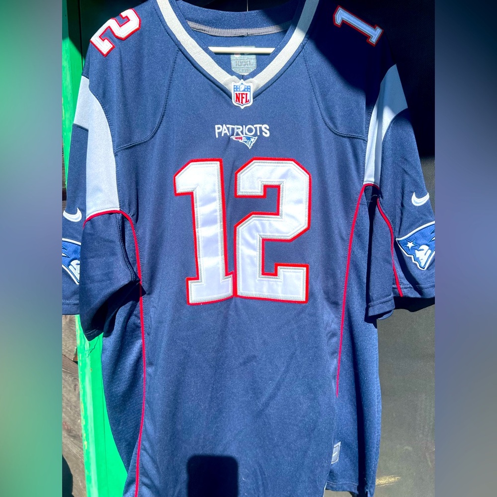 Nike NFL Brady Patriots jersey size XXXL.
